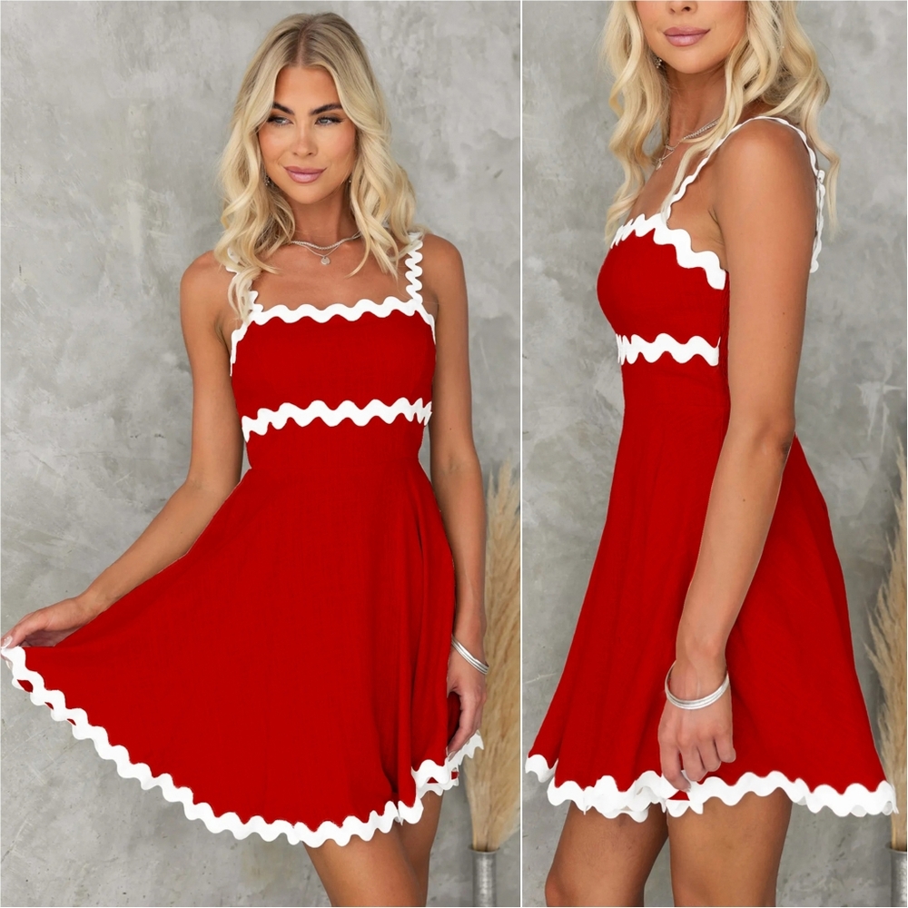 Contour Charm Square Neck Dress - Red